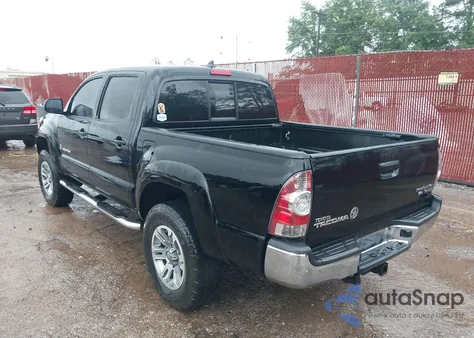 2015 Toyota Tacoma Prerunner V6 z USA, uszkodzony, nr VIN 5TFJU4GN4FX082347
